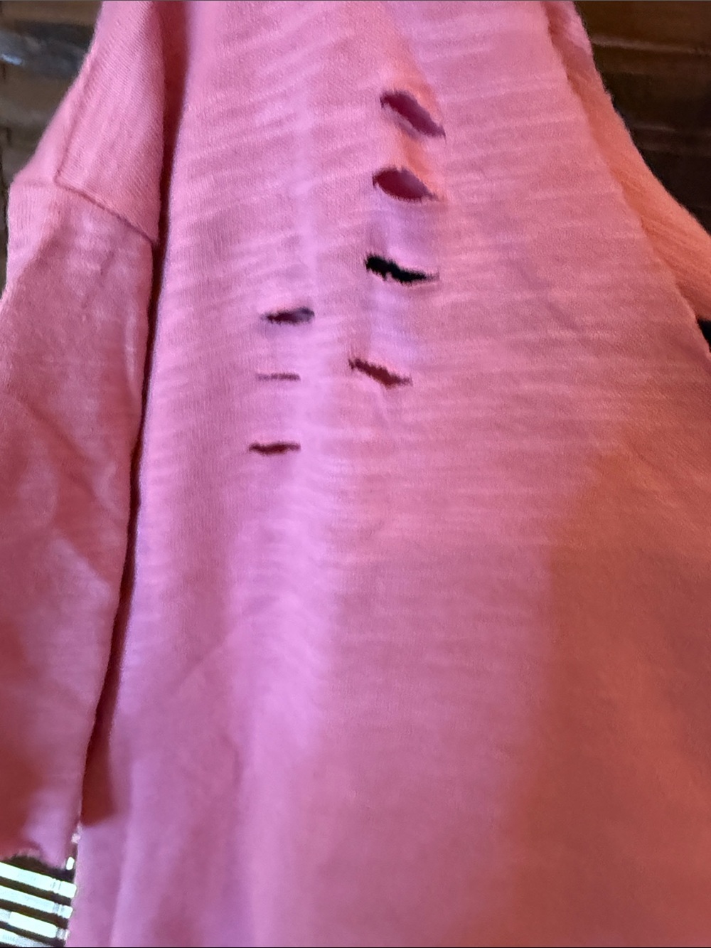 Relaxed Pink Short-Sleeve Tee with Pocket - Picture 5 of 7